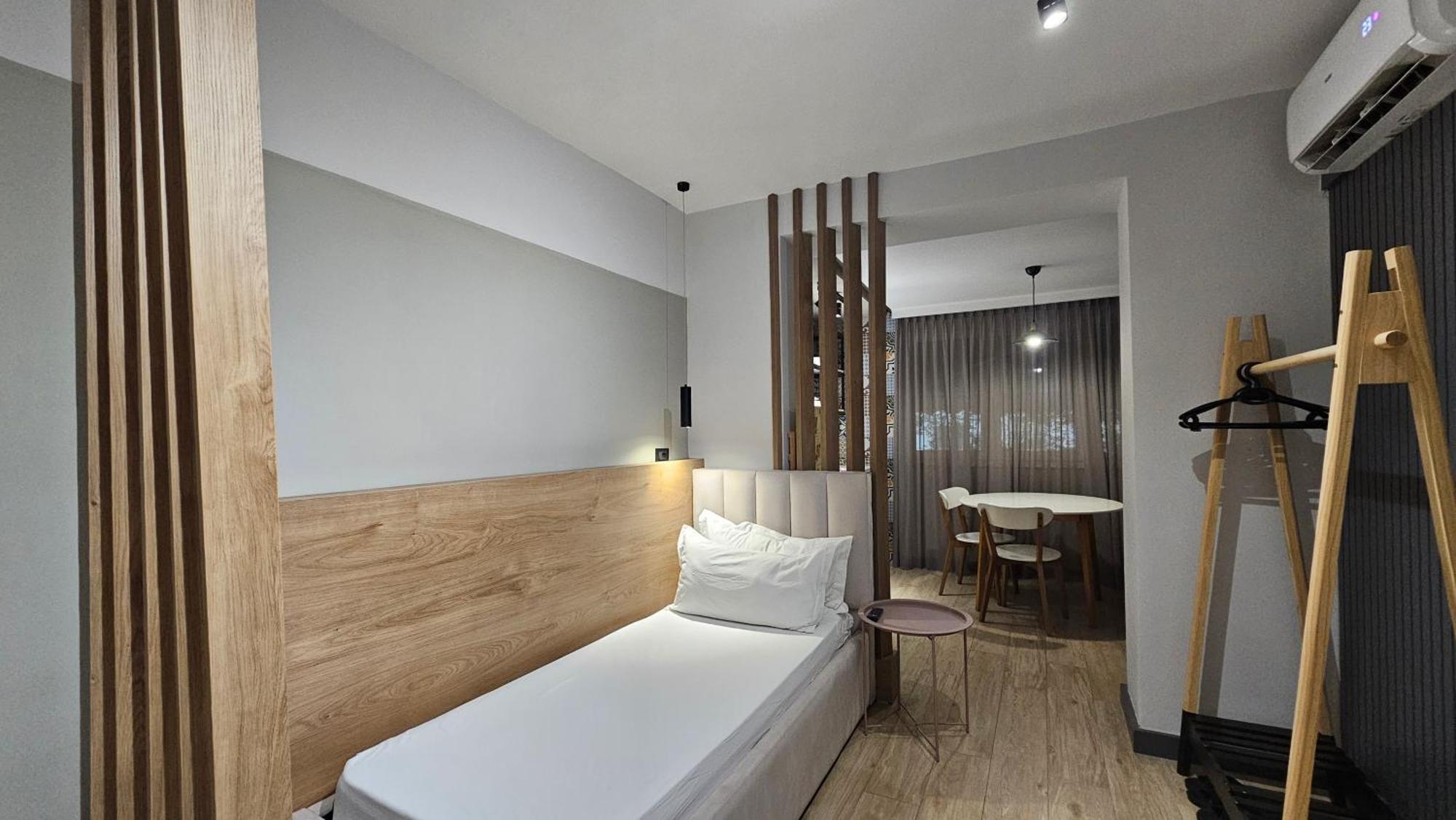 Tam Serviced Studio Apartment Myslym Shyri No2 Tirana Exteriör bild