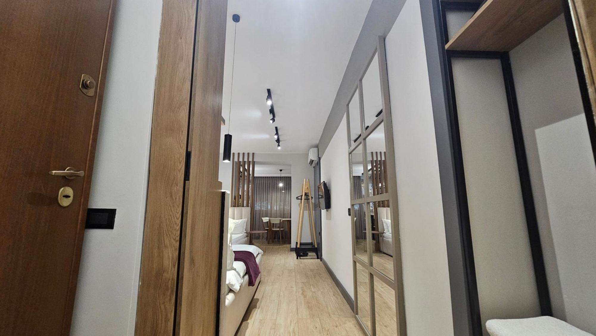 Tam Serviced Studio Apartment Myslym Shyri No2 Tirana Exteriör bild