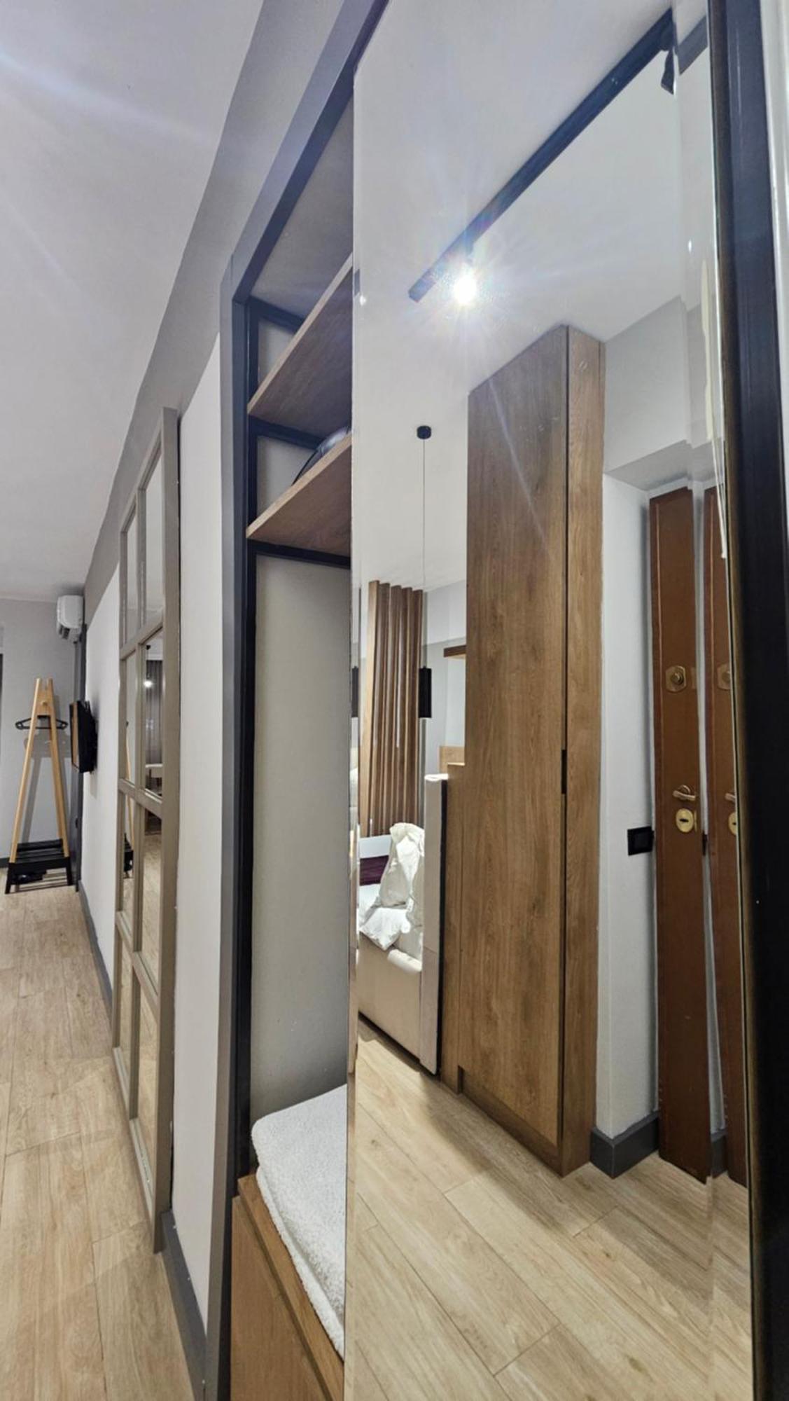 Tam Serviced Studio Apartment Myslym Shyri No2 Tirana Exteriör bild